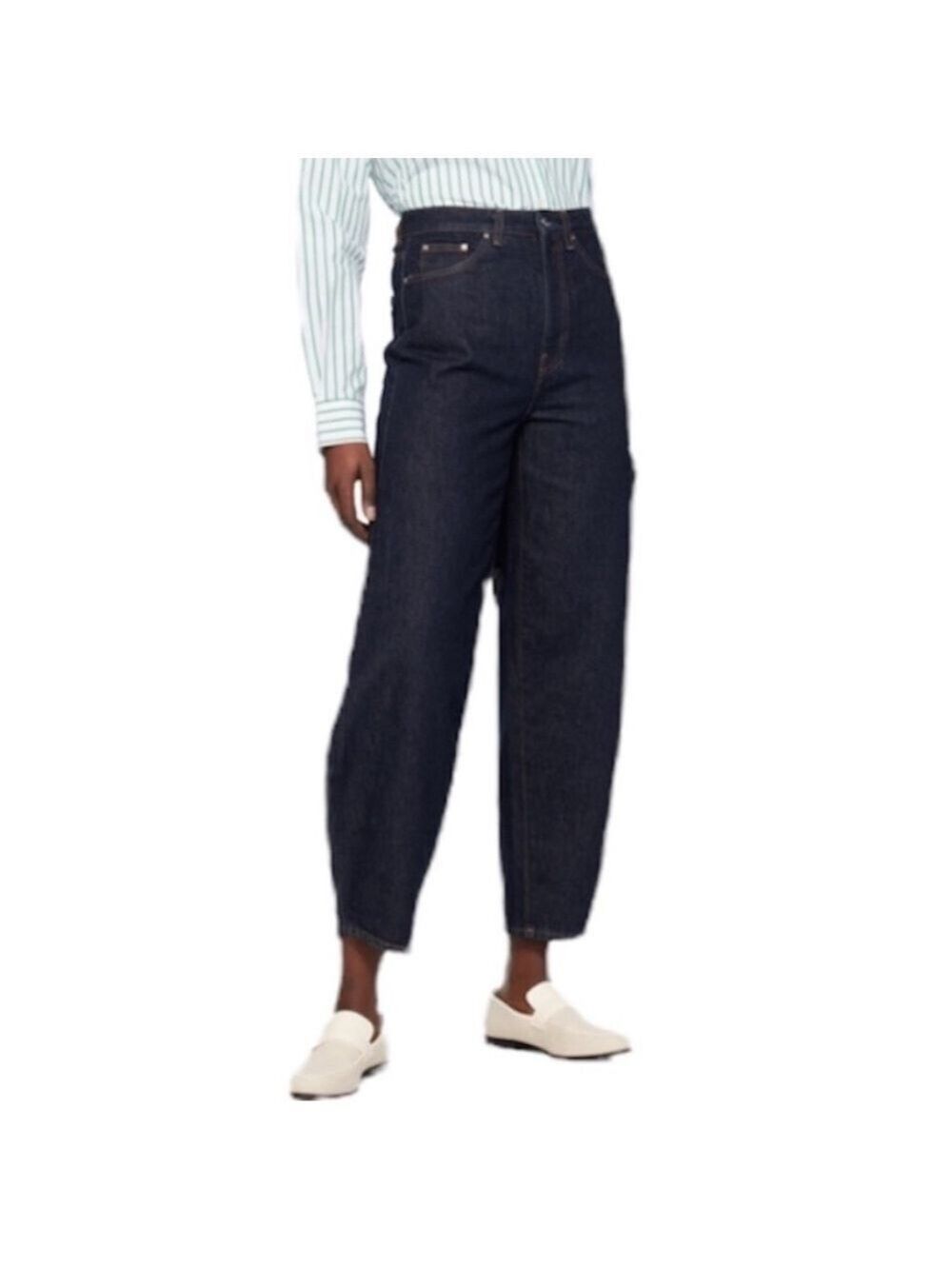 NWT Toteme organic cotton dark blue curved leg barrel jeans in raw denim 25 / 34
